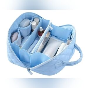 NWOT Women's Blue Quilted Nylon Travel Makeup Cosmetic Organizer Bag Case